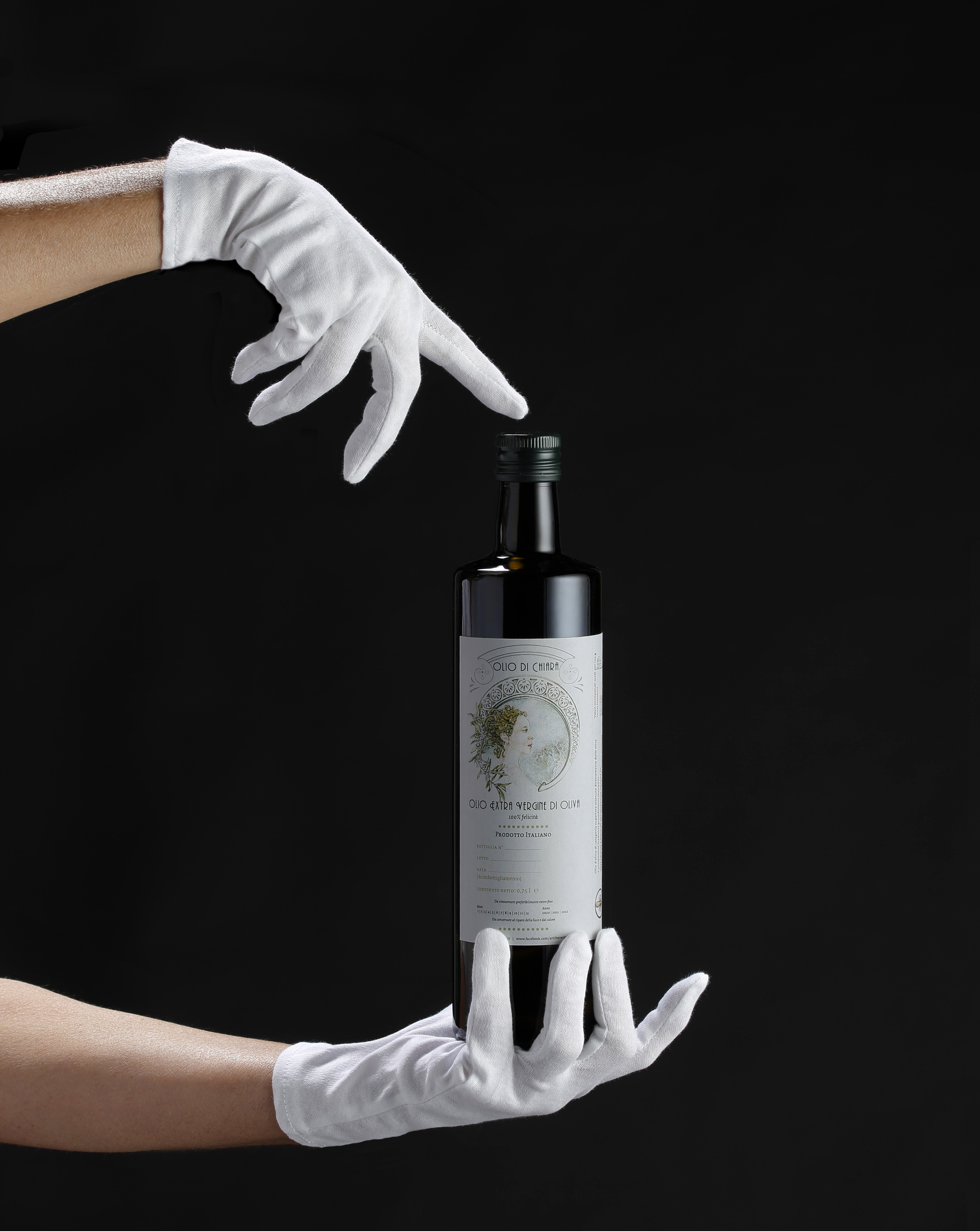 Olio di Chiara - olio extravergine di oliva confezione bottiglia